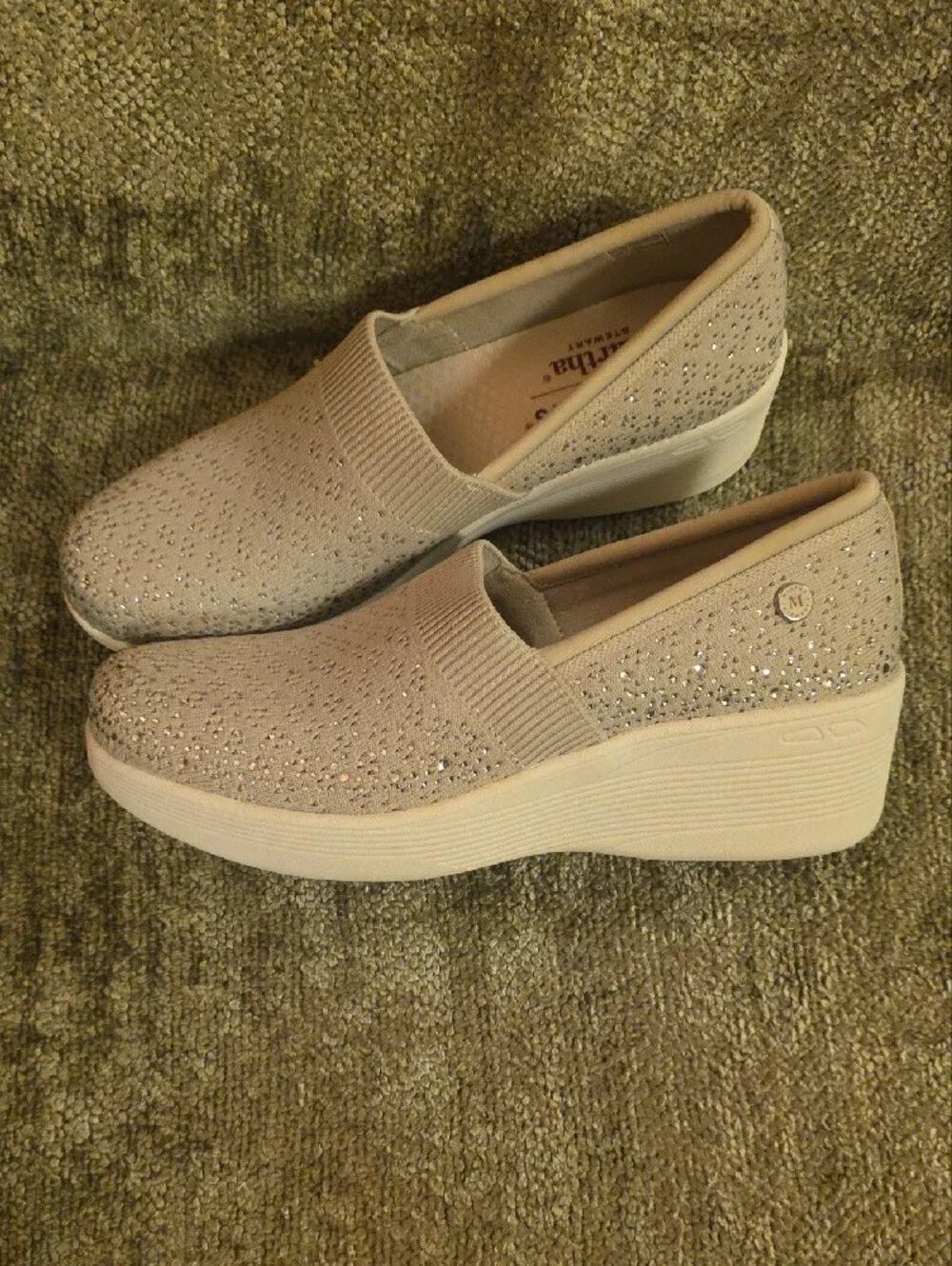 Martha Stewart x Skechers Sparkle Parallel Lite Wedges NEW Taupe Size 9